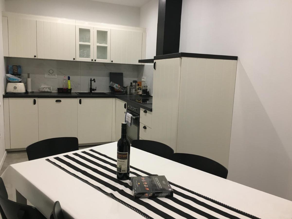Location Apt. 1 Marghareta With Sea View Apartment