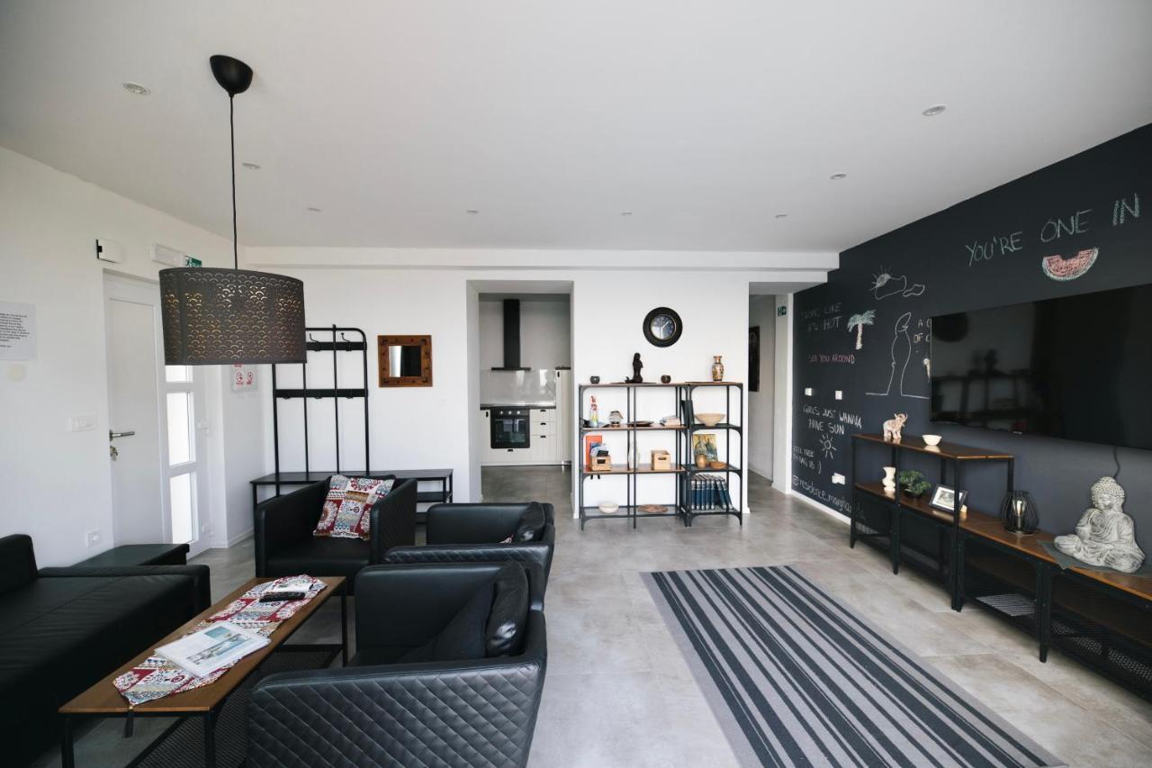 Location Apt. 1 Marghareta With Sea View Lägenhet